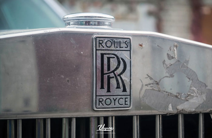 Брошенный Rolls-Royce обнаружен в гаражном кооперативе Харькова 