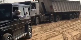 Принц Дубая на Gelandewagen помог вытащить застрявший в песках грузовик