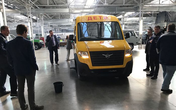 УАЗ показал новый микроавтобус, который придет на замену «буханке». Новый кузов буханка уаз
