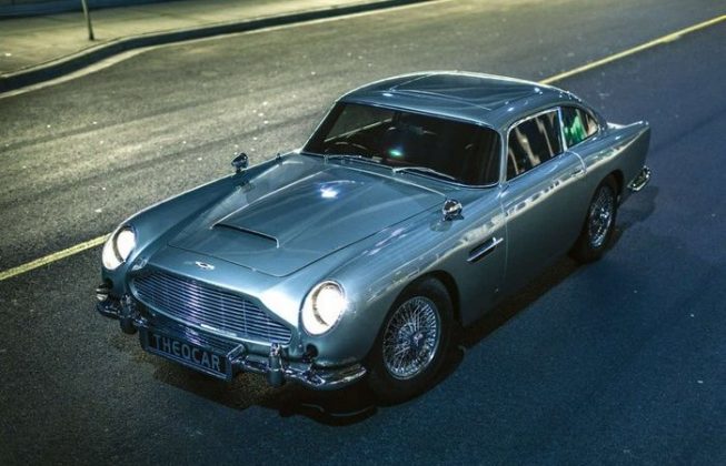 Aston martin джеймса бонда